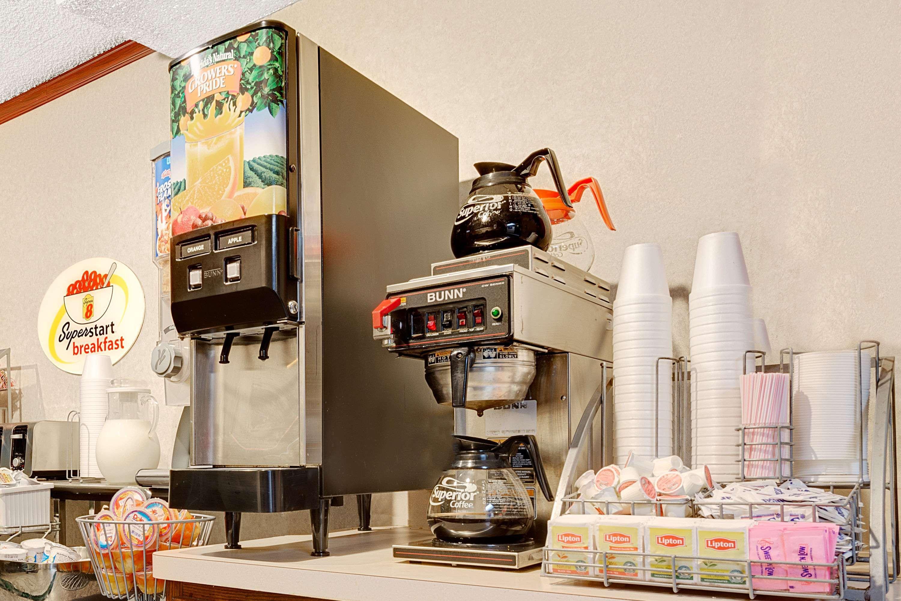 Super 8 By Wyndham Kenmore/Buffalo/Niagara Falls Area Ngoại thất bức ảnh